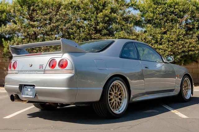 1997 Nissan Skyline JDM car for sale — photo 12 of 25