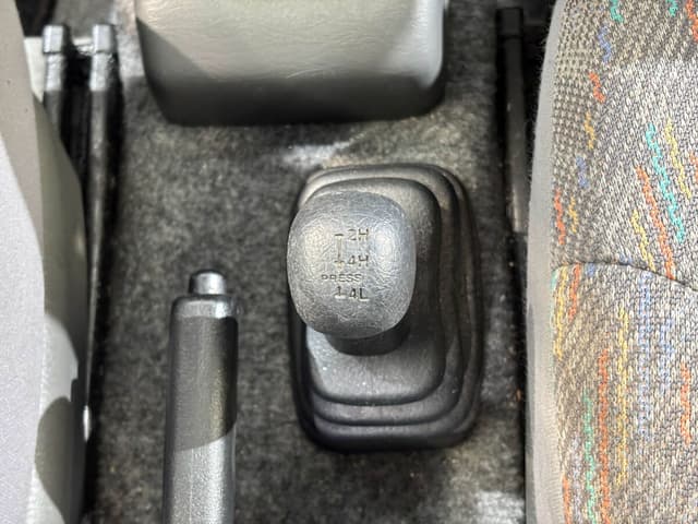 1999 Suzuki Jimny JDM car for sale — photo 20 of 25