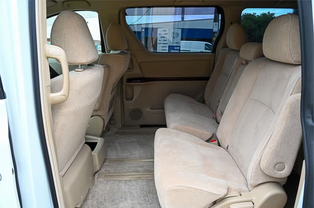 2009 Toyota Vellfire JDM car for sale — photo 10 of 25