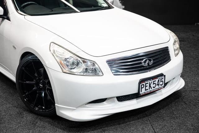 2009 Nissan Skyline JDM car for sale — photo 10 of 15