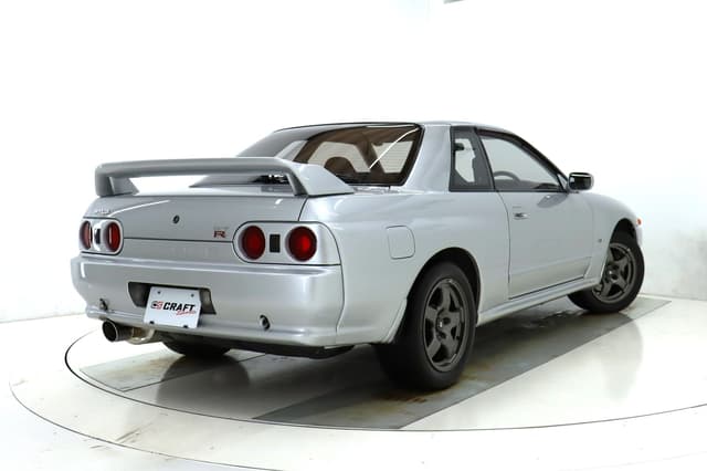 1991 Nissan Skyline JDM car for sale — photo 3 of 10