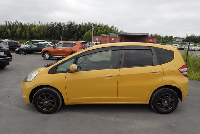 2010 Honda Fit JDM car for sale — photo 2 of 25