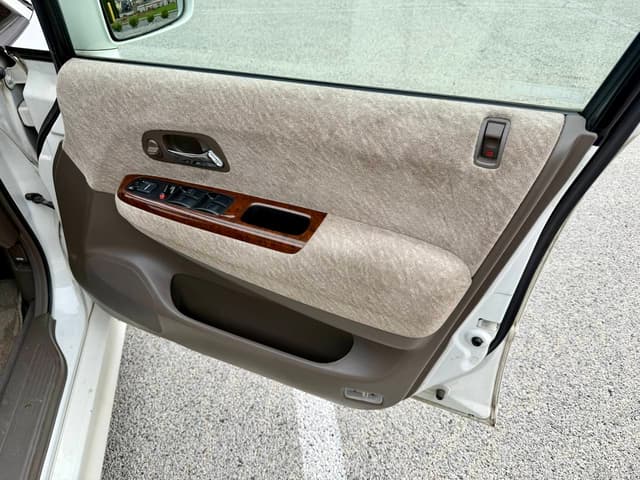2000 Honda Odyssey JDM car for sale — photo 13 of 25