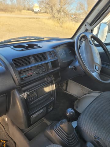 2000 Daihatsu Hijet JDM car for sale — photo 3 of 16