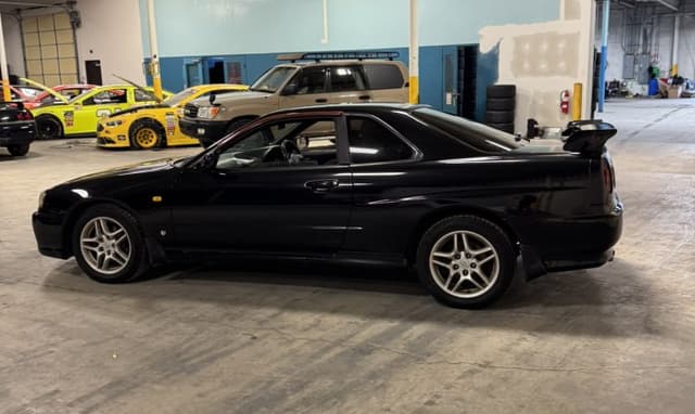 2000 Nissan Skyline JDM car for sale — photo 15 of 25