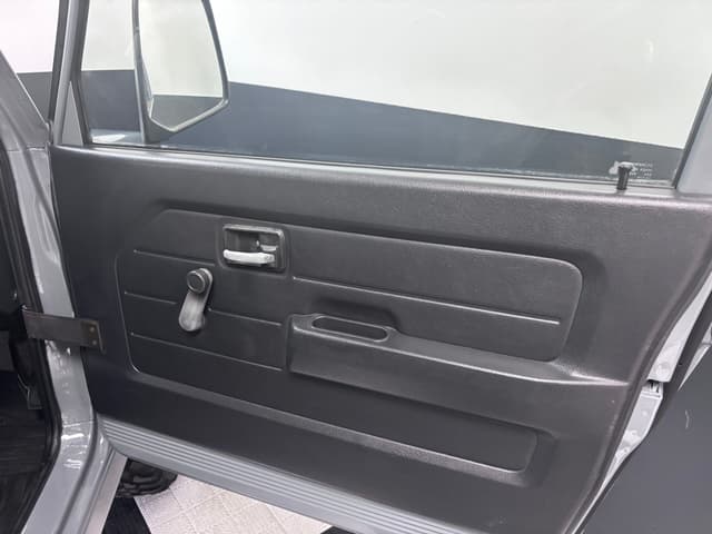 1997 Suzuki Jimny JDM car for sale — photo 18 of 19