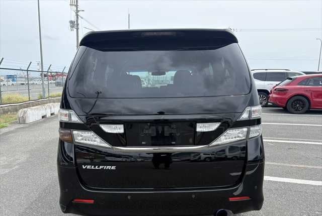 2008 Toyota Vellfire JDM car for sale — photo 8 of 25