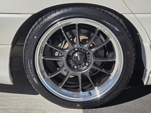 2000 Toyota Estima JDM car for sale — photo 15 of 23