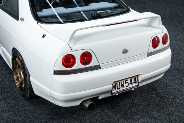 1997 Nissan Skyline JDM car for sale — photo 10 of 20
