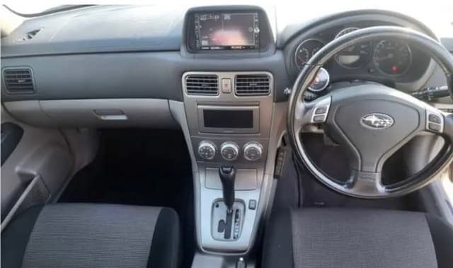 2005 Subaru Forester JDM car for sale — photo 8 of 12