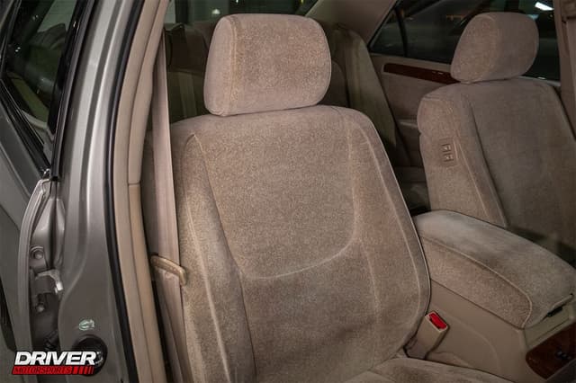 2000 Toyota Crown JDM car for sale — photo 15 of 25