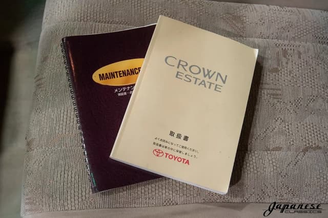 2001 Toyota Crown JDM car for sale — photo 17 of 25