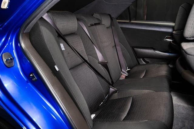 2009 Toyota Crown JDM car for sale — photo 17 of 18
