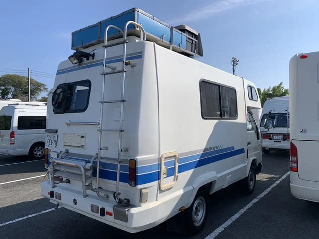 1996 Toyota HiAce JDM car for sale — photo 7 of 21