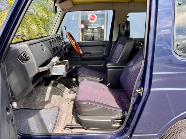 1997 Suzuki Jimny JDM car for sale — photo 17 of 22