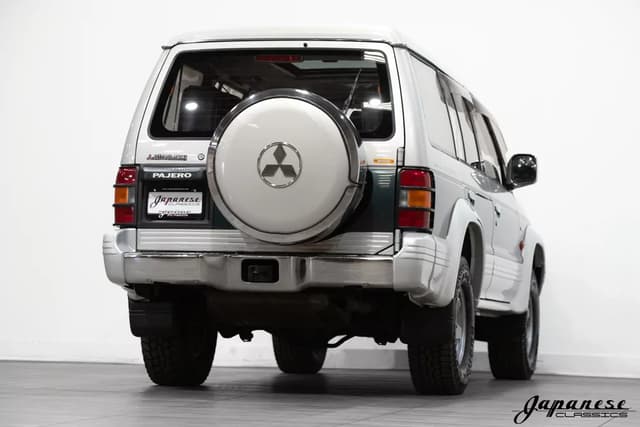 1994 Mitsubishi Pajero JDM car for sale — photo 8 of 25