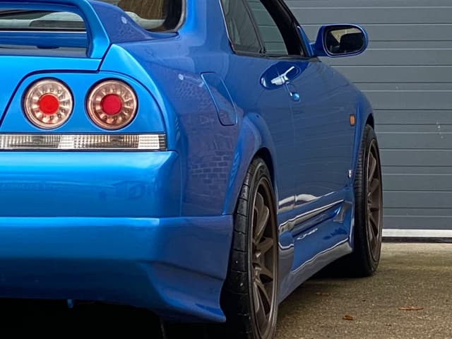 1995 Nissan Skyline JDM car for sale — photo 8 of 25