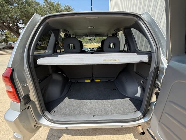 2001 Toyota RAV4 JDM car for sale — photo 16 of 23