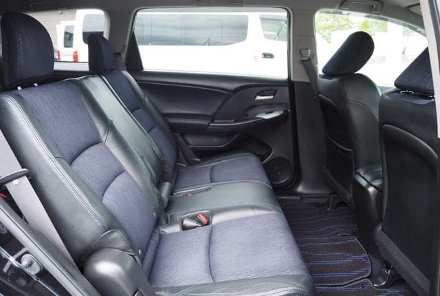 2009 Honda Odyssey JDM car for sale — photo 24 of 25