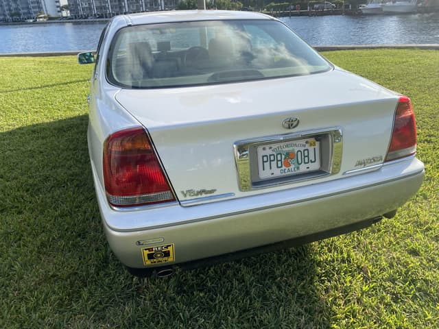 1999 Toyota Majesta JDM car for sale — photo 4 of 11