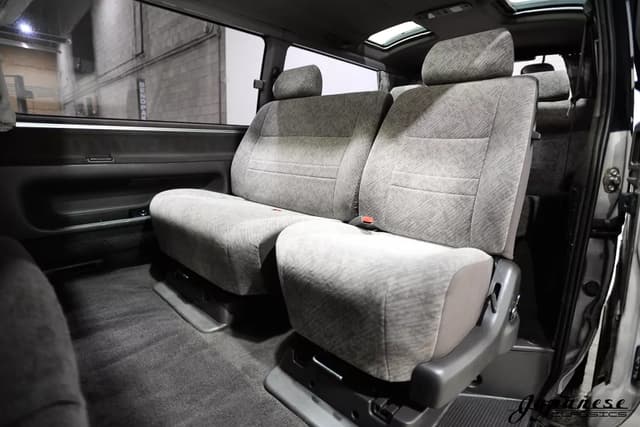 1997 Toyota HiAce JDM car for sale — photo 19 of 25