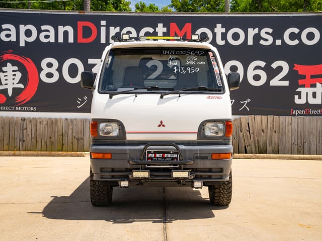 1995 Mitsubishi Minicab JDM car for sale — photo 4 of 19