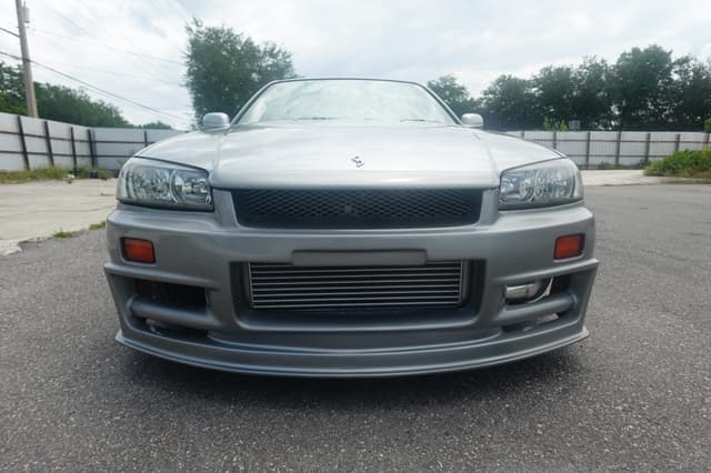 1998 Nissan Skyline JDM car for sale — photo 2 of 17