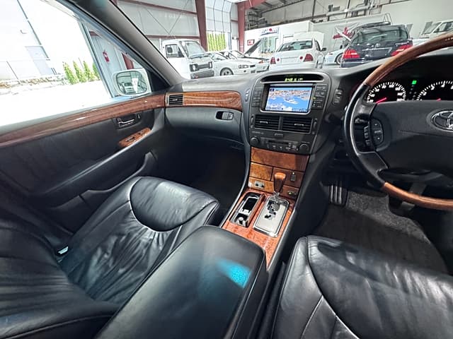 2000 Toyota Celsior JDM car for sale — photo 13 of 25