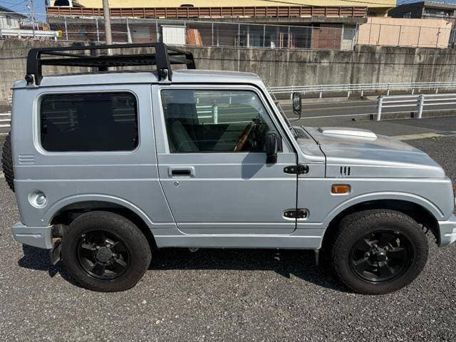1997 Suzuki Jimny JDM car for sale — photo 4 of 20