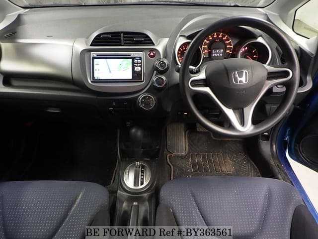 2010 Honda Fit JDM car for sale — photo 3 of 7