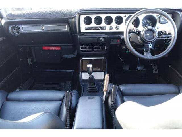 1976 Nissan Skyline JDM car for sale — photo 11 of 20
