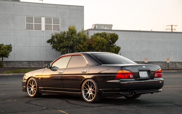 1998 Nissan Laurel JDM car for sale — photo 2 of 4