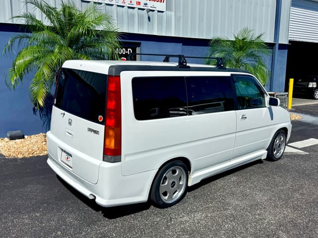 2000 Honda Stepwagon JDM car for sale — photo 9 of 25