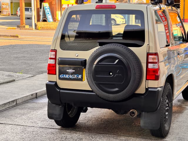 2003 Mitsubishi Pajero Mini JDM car for sale — photo 22 of 25