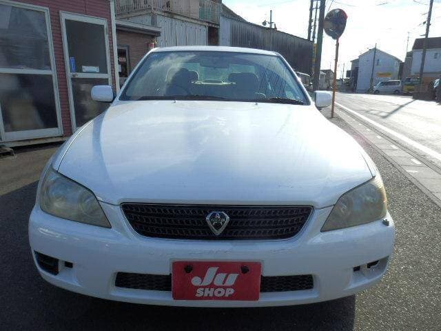 2001 Toyota Altezza JDM car for sale — photo 7 of 20