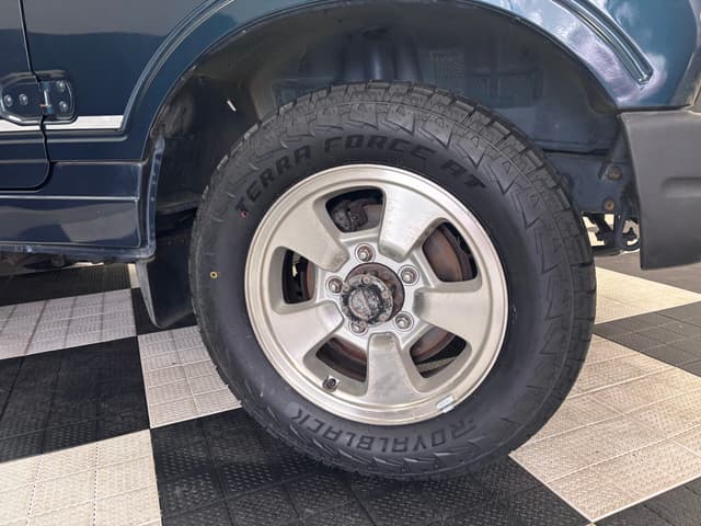 1996 Suzuki Jimny JDM car for sale — photo 6 of 23