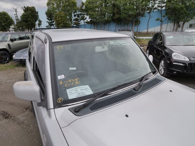 2001 Mitsubishi Pajero JDM car for sale — photo 13 of 25