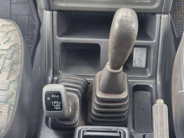 1996 Mitsubishi Pajero JDM car for sale — photo 9 of 19