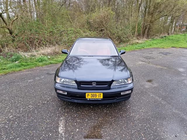 1993 Honda Legend JDM car for sale — photo 3 of 22
