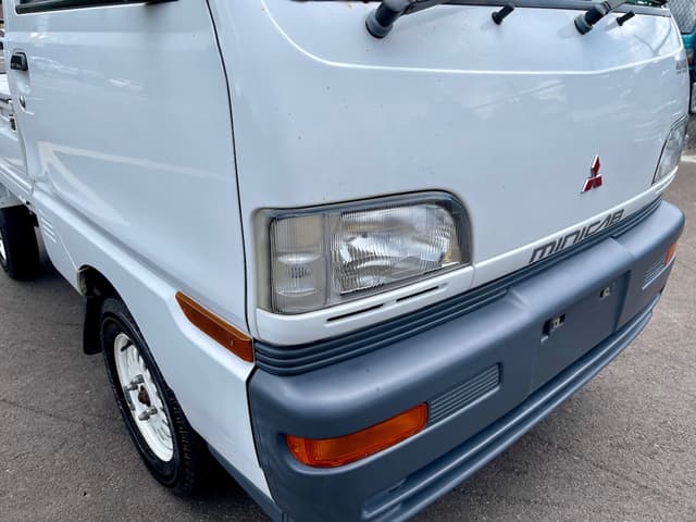 1998 Mitsubishi Minicab JDM car for sale — photo 9 of 25