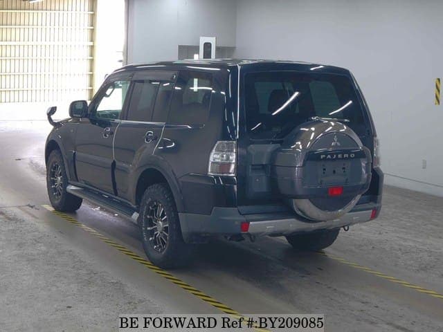 2007 Mitsubishi Pajero JDM car for sale — photo 4 of 6