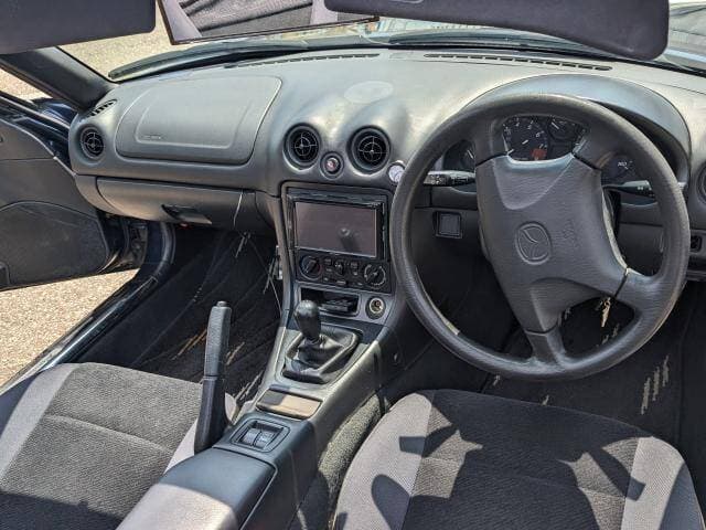 1998 Mazda Roadster (Eunos Roadster / MX-5) JDM car for sale — photo 3 of 20