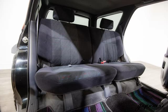 1998 Toyota Hilux Surf JDM car for sale — photo 18 of 25