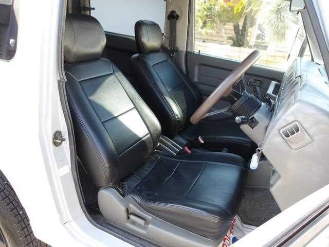 1998 Suzuki Jimny JDM car for sale — photo 10 of 20