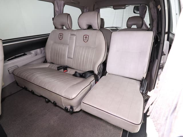 1998 Mitsubishi Delica JDM car for sale — photo 19 of 25