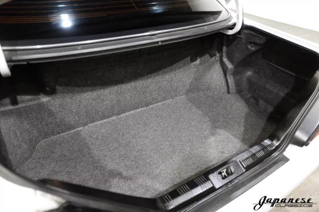 1996 Nissan Gloria JDM car for sale — photo 21 of 25