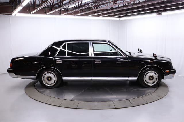 1997 Toyota Century JDM car for sale — photo 8 of 25