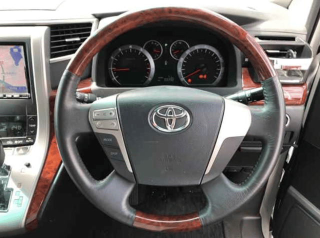 2010 Toyota Alphard JDM car for sale — photo 5 of 7