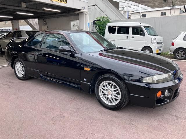 1997 Nissan Skyline JDM car for sale — photo 2 of 20