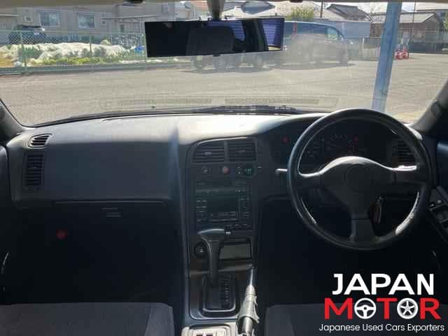 1993 Nissan Skyline JDM car for sale — photo 3 of 10